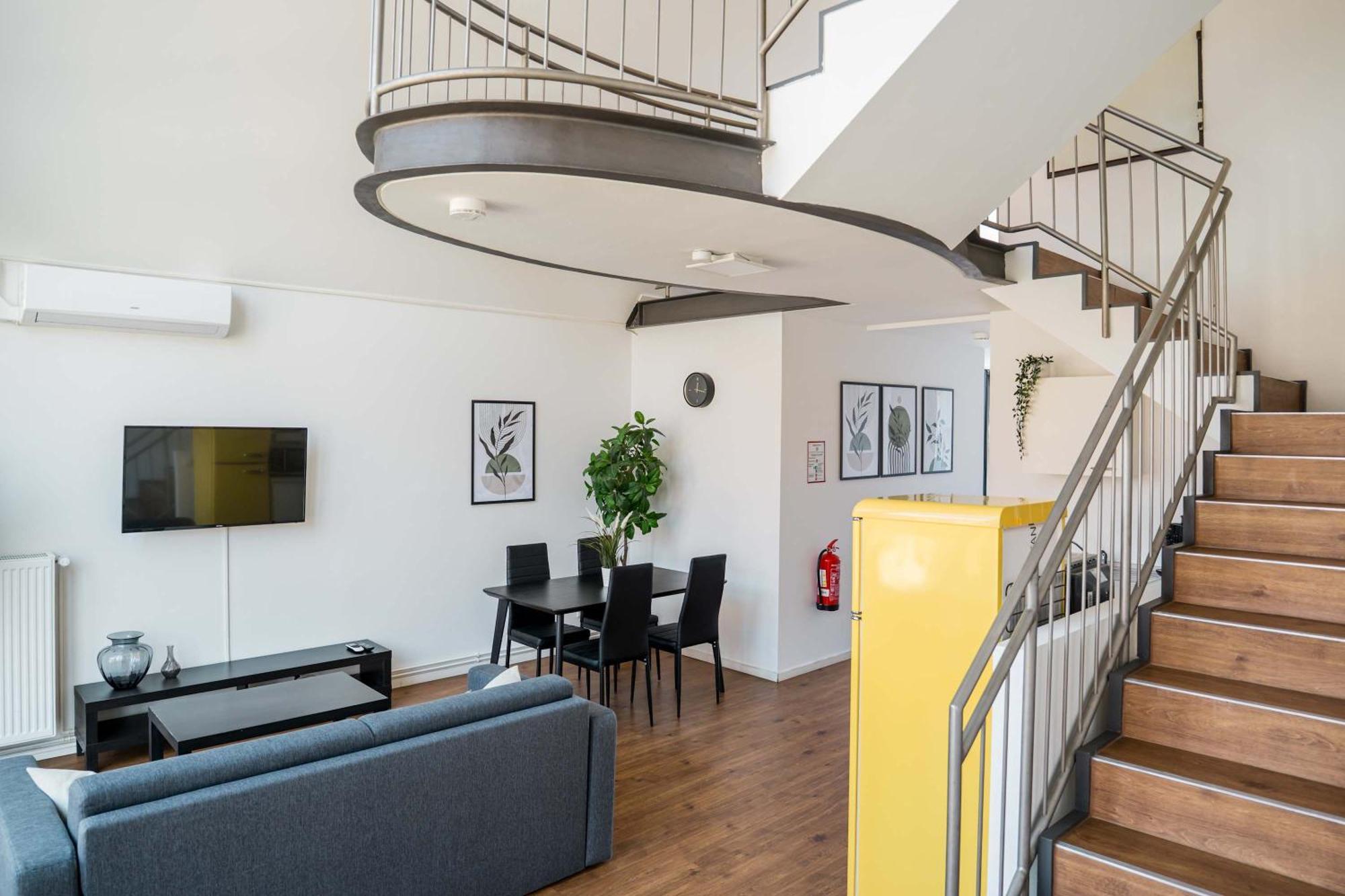 Fantastic Loft With Balcony Διαμέρισμα Βερολίνο Εξωτερικό φωτογραφία